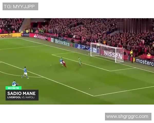 匡威足球球星是谁 他在球场上的表现和影响力解析