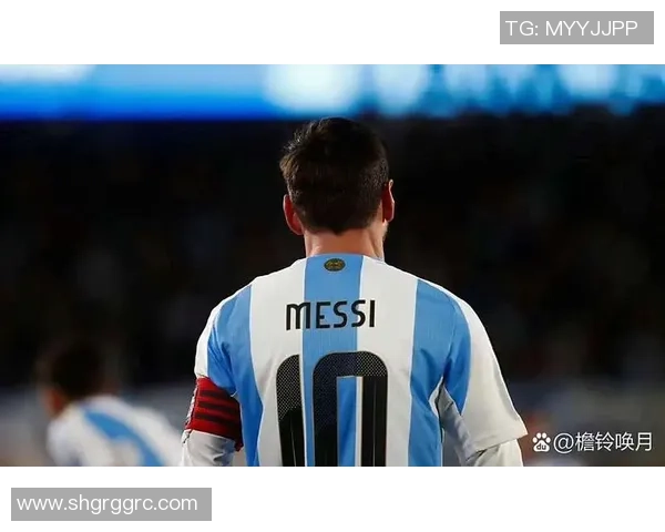 经典球星足球球衣回顾：从梅西到齐达内的传奇岁月与传世装备